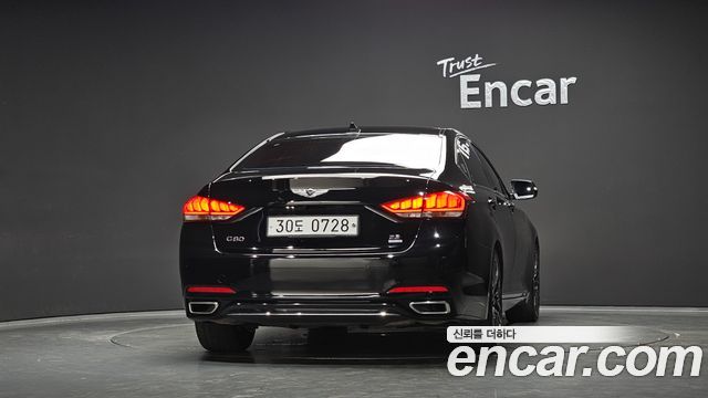 Hyundai Genesis из Кореи Encar