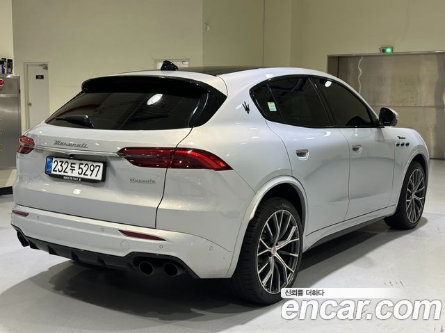 Maserati Grecale 2.0 AWD Modena — пробег 12 780 км — фото 2 из 5