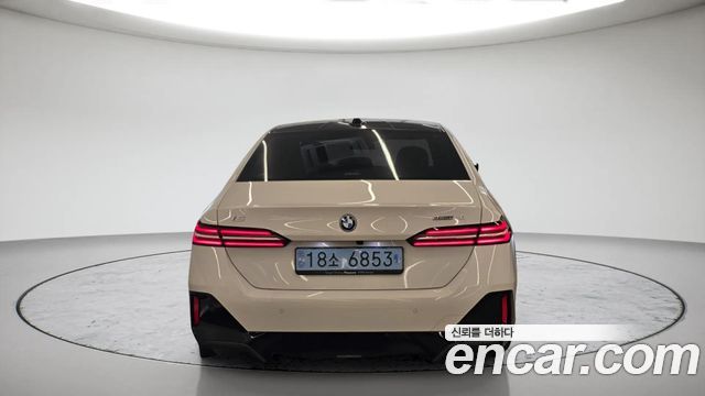 BMW i5 eDrive 40 M Sport — пробег 23 244 км — фото 4 из 5