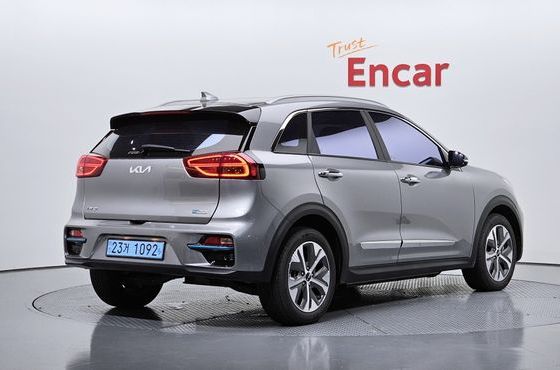 Kia Niro Noblesse — пробег 36 038 км — фото 2 из 5