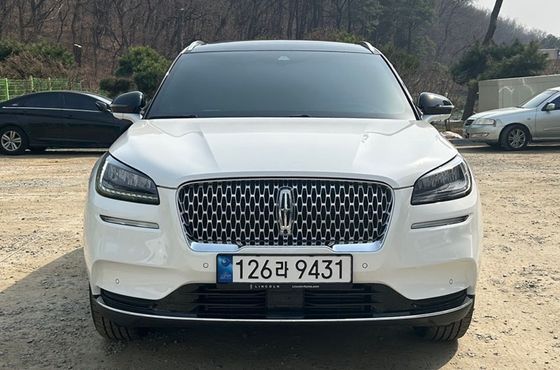 Lincoln Corsair 2.0 Reserve AWD — пробег 26 923 км — фото 1 из 5