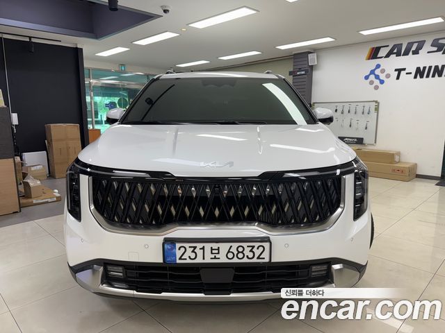 Kia Carnival 9-Seater Noblesse — пробег 10 455 км — фото 3 из 5