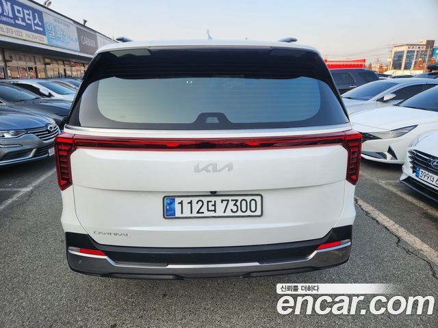 Kia Carnival 9-Seater Noblesse — пробег 37 000 км — фото 4 из 5