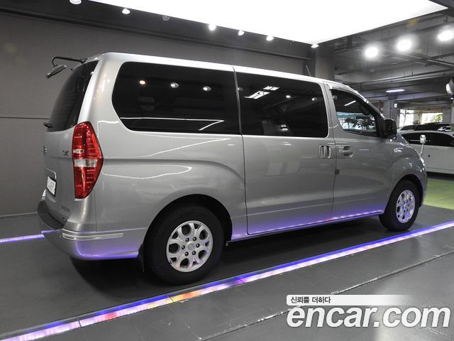 Hyundai Starex 3-Seater LPi VAN CVX Luxury — пробег 95 000 км — фото 4 из 5