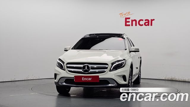 Mercedes-Benz GLA-Class GLA200d 4MATIC Activity Edition — пробег 62 831 км — фото 3 из 5