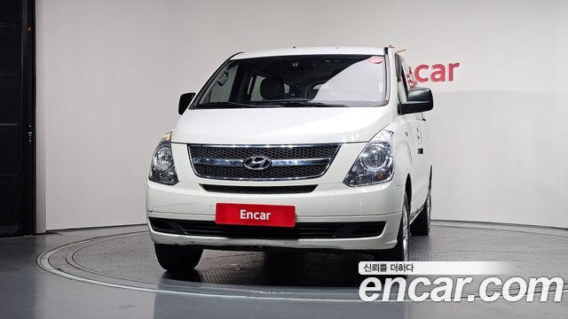 Hyundai Starex 4WD 12-Seater Wagon CVX Deluxe — пробег 241 561 км — фото 3 из 5