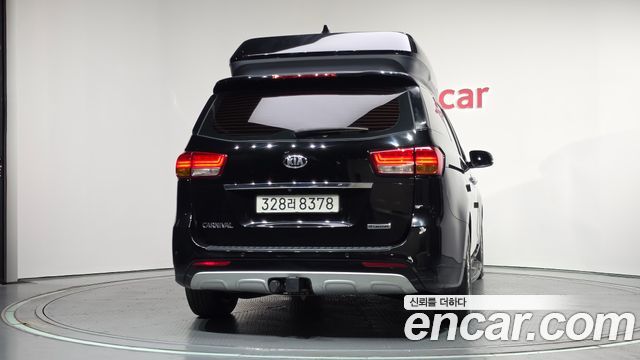 Kia Carnival из Кореи Encar