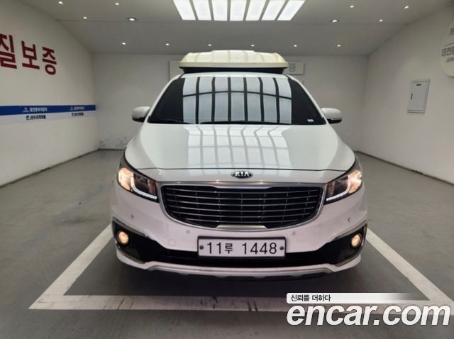 Kia Carnival 9-seater Outdoor Luxury — пробег 215 252 км — фото 2 из 5