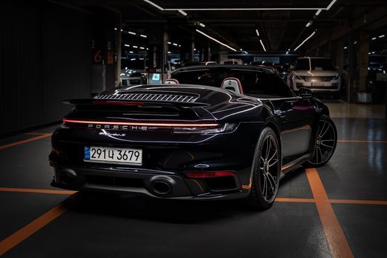 Porsche 911 Turbo S Cabriolet — пробег 12 000 км — фото 5 из 5