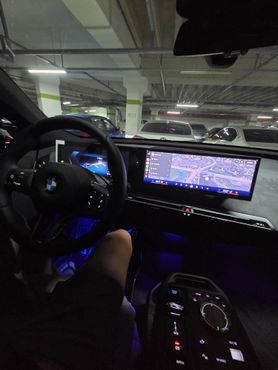 BMW iX xDrive45 M Sport First Edition — пробег 4 000 км — фото 5 из 5