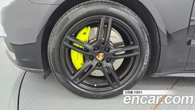 Porsche Panamera 2.9 AWD E-Hybrid — пробег 43 055 км — фото 5 из 5