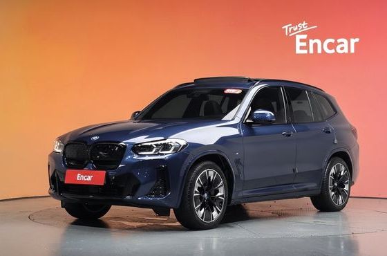 BMW iX3 M Sports — пробег 8 718 км — фото 1 из 5