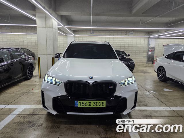 BMW X5 M60i — пробег 6 104 км — фото 3 из 5