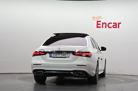 Mercedes-Benz E-Class E350 4MATIC Avantgarde — пробег 73 787 км — фото 4 из 5