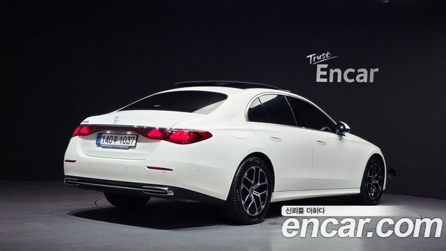 Mercedes-Benz E-Class из Кореи Encar