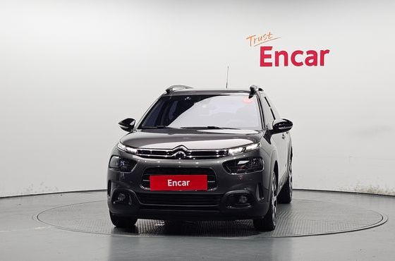 Citroen-DS C4 CACTUS 1.6 BlueHDi Shine — пробег 56 926 км — фото 3 из 5