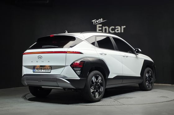 Hyundai Kona Inspiration — пробег 12 101 км — фото 2 из 5