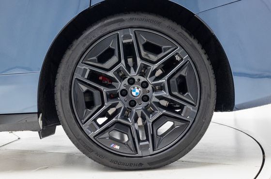 BMW iX xDrive60 M Sport Pro — пробег 15 399 км — фото 5 из 5
