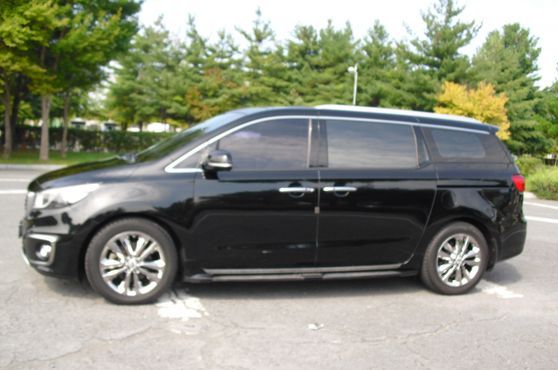 Kia Carnival 11-seater Noblesse — пробег 180 015 км — фото 2 из 5