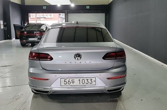 Volkswagen Arteon 2.0 TDI Premium — пробег 106 062 км — фото 4 из 5