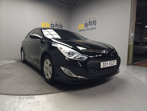 Hyundai Sonata 2.0 Smart — пробег 221 000 км — фото 2 из 5