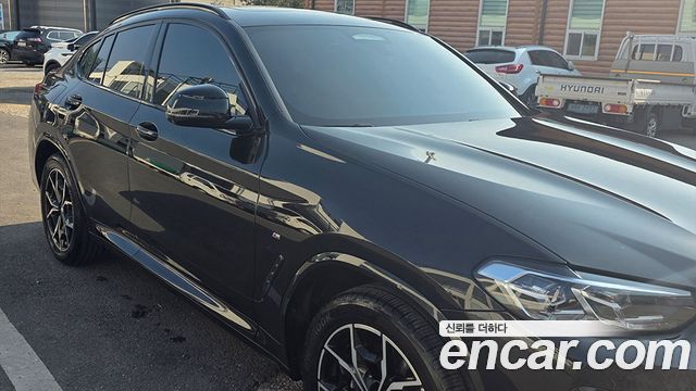 BMW X4 xDrive20i M Sport — пробег 45 310 км — фото 3 из 5
