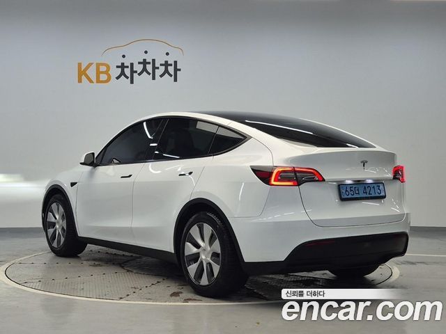Tesla Model Y RWD — пробег 83 317 км — фото 2 из 5