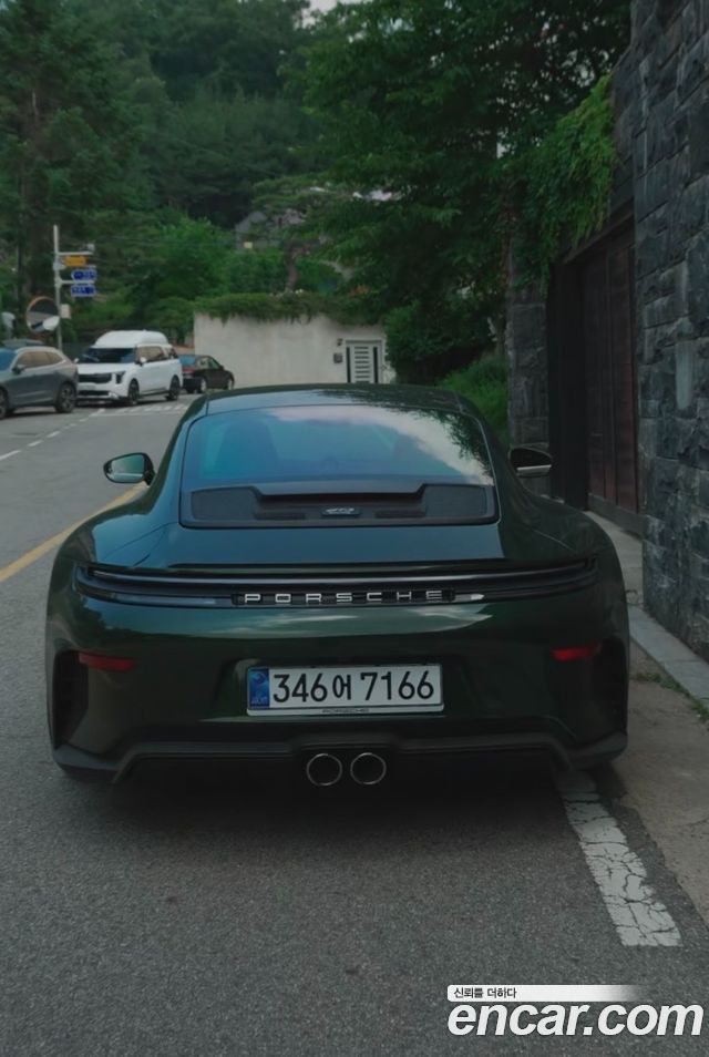 Porsche 911 GT3 Touring — пробег 8 900 км — фото 2 из 5