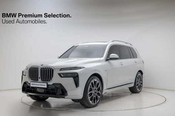 BMW X7 xDrive 40i M Sport 6STR — пробег 4 237 км — фото 1 из 5
