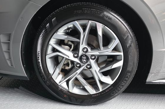 Hyundai Sonata 2.0 Premium Plus — пробег 31 220 км — фото 5 из 5