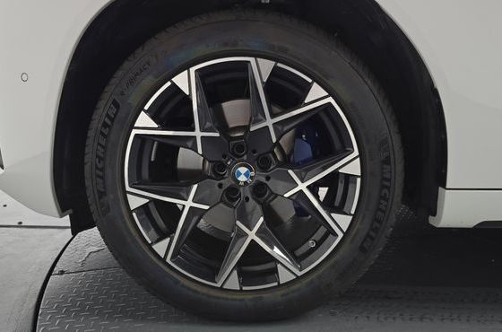 BMW X3 xDrive 20 M Sport — пробег 14 887 км — фото 5 из 5