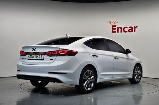 Hyundai AVANTE 1.6 GDI Modern special — пробег 112 296 км — фото 2 из 5