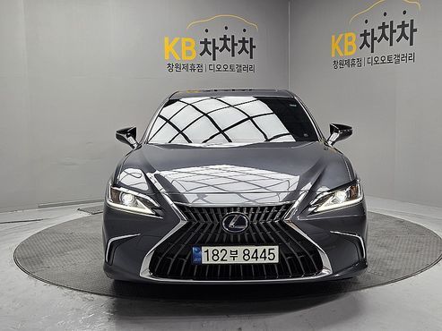 Lexus ES Executive — пробег 85 996 км — фото 2 из 5