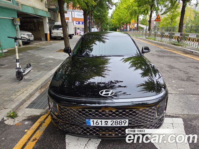 Hyundai Grandeur Calligraphy — пробег 2 688 км — фото 2 из 5