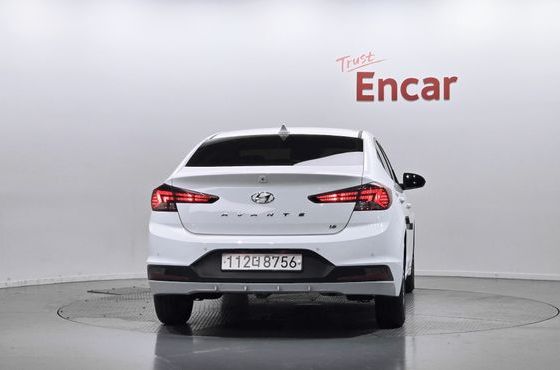 Hyundai AVANTE 1.6 Smart — пробег 79 016 км — фото 4 из 5