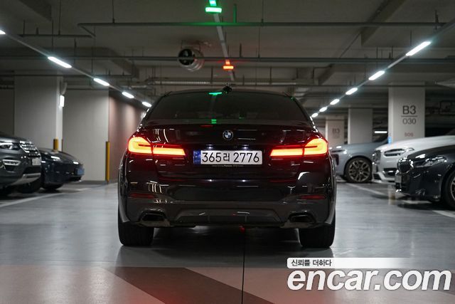 BMW 5-Series 520i M Sport — пробег 24 500 км — фото 4 из 5
