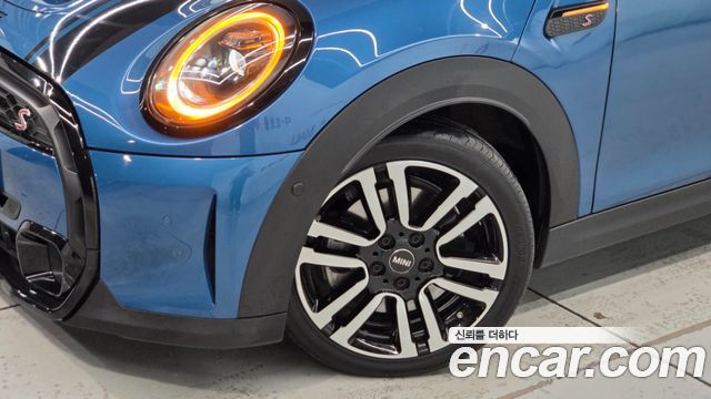 Mini Cooper Classic Third Generation — пробег 35 646 км — фото 3 из 5