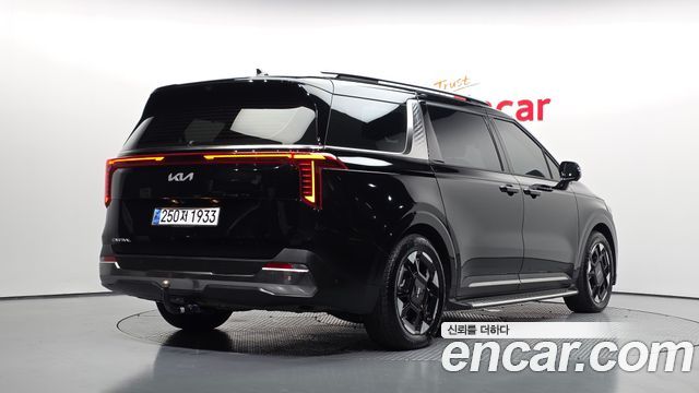 Kia Carnival Diesel 7-Seater Signature — пробег 37 228 км — фото 2 из 5