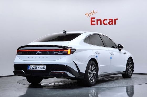 Hyundai Sonata Premium — пробег 83 145 км — фото 2 из 5