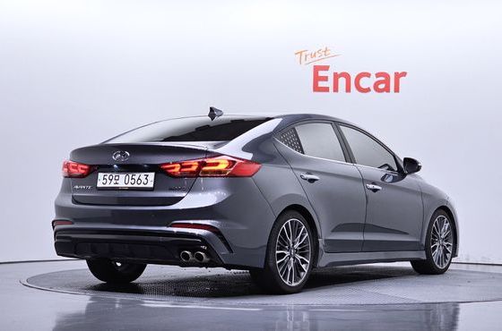 Hyundai AVANTE 1.6 Turbo Sport Extreme Selection — пробег 148 998 км — фото 2 из 5