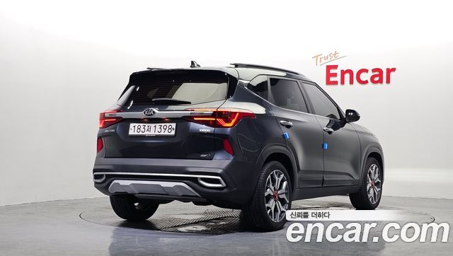 Kia Seltos из Кореи Encar