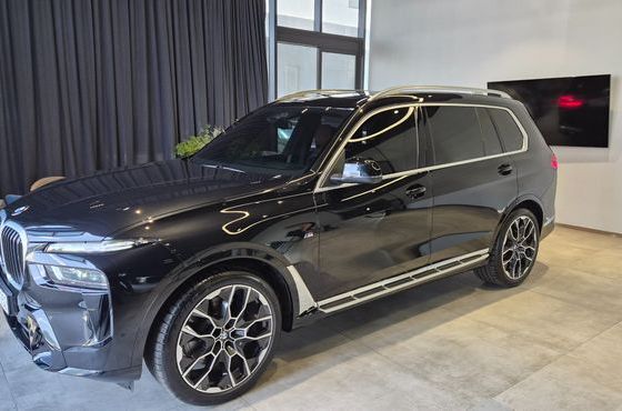 BMW X7 xDrive 40i M Sport 6STR — пробег 300 км — фото 2 из 5