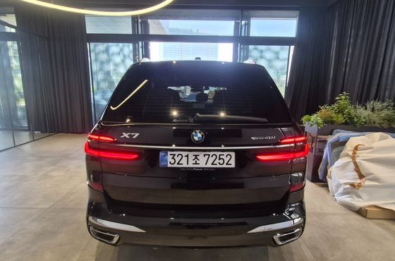 BMW X7 xDrive 40i M Sport 6STR — пробег 300 км — фото 3 из 5