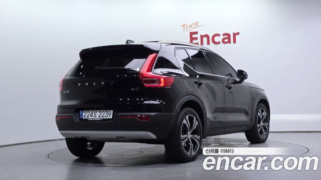 Volvo XC40 B4 Inscription — пробег 54 540 км — фото 2 из 5