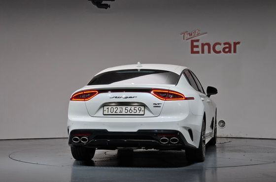 Kia Stinger 3.3 Turbo AWD GT — пробег 98 324 км — фото 4 из 5