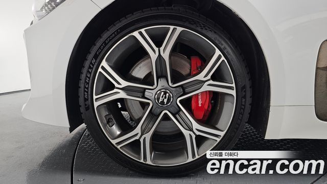 Kia Stinger из Кореи Encar