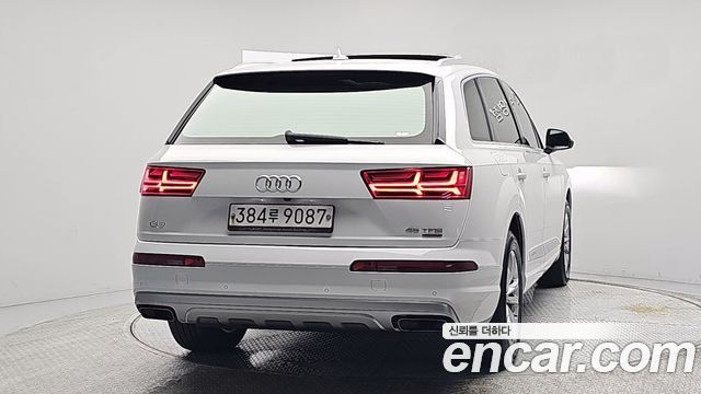 Audi Q7 из Кореи Encar