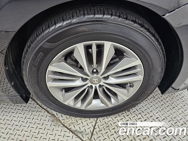 Hyundai Grandeur из Кореи Encar