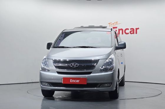 Hyundai Starex 12-Seater Wagon CVX Luxury — пробег 145 194 км — фото 3 из 5