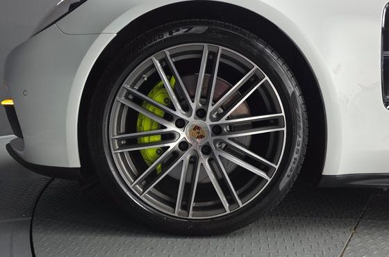 Porsche Panamera 2.9 AWD E-Hybrid — пробег 85 122 км — фото 5 из 5